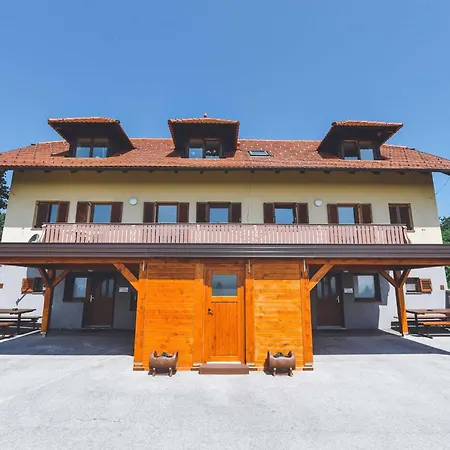 Relax And Rustic With Terrace - Classic One Bedroom With Terrace Brezice