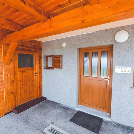 Relax And Rustic With Terrace - Classic One Bedroom With Terrace Апартаменты *