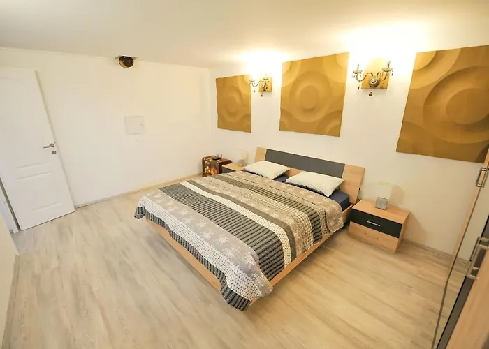 Apartment Relax And Rustic With Terrace - Classic One Bedroom With Terrace *