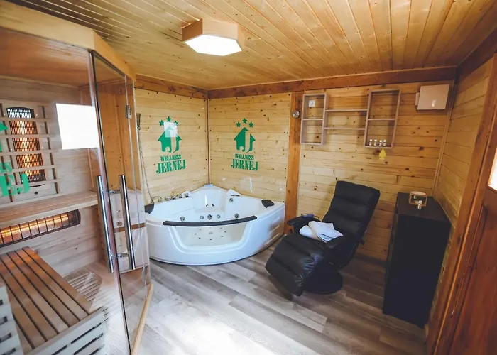 Relax And Rustic With Terrace - Classic One Bedroom With Terrace *